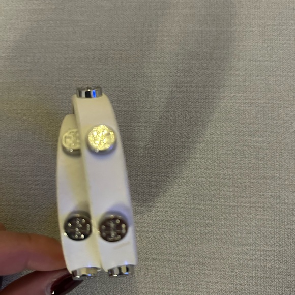 Tory Burch leather bracelet - Picture 4 of 4